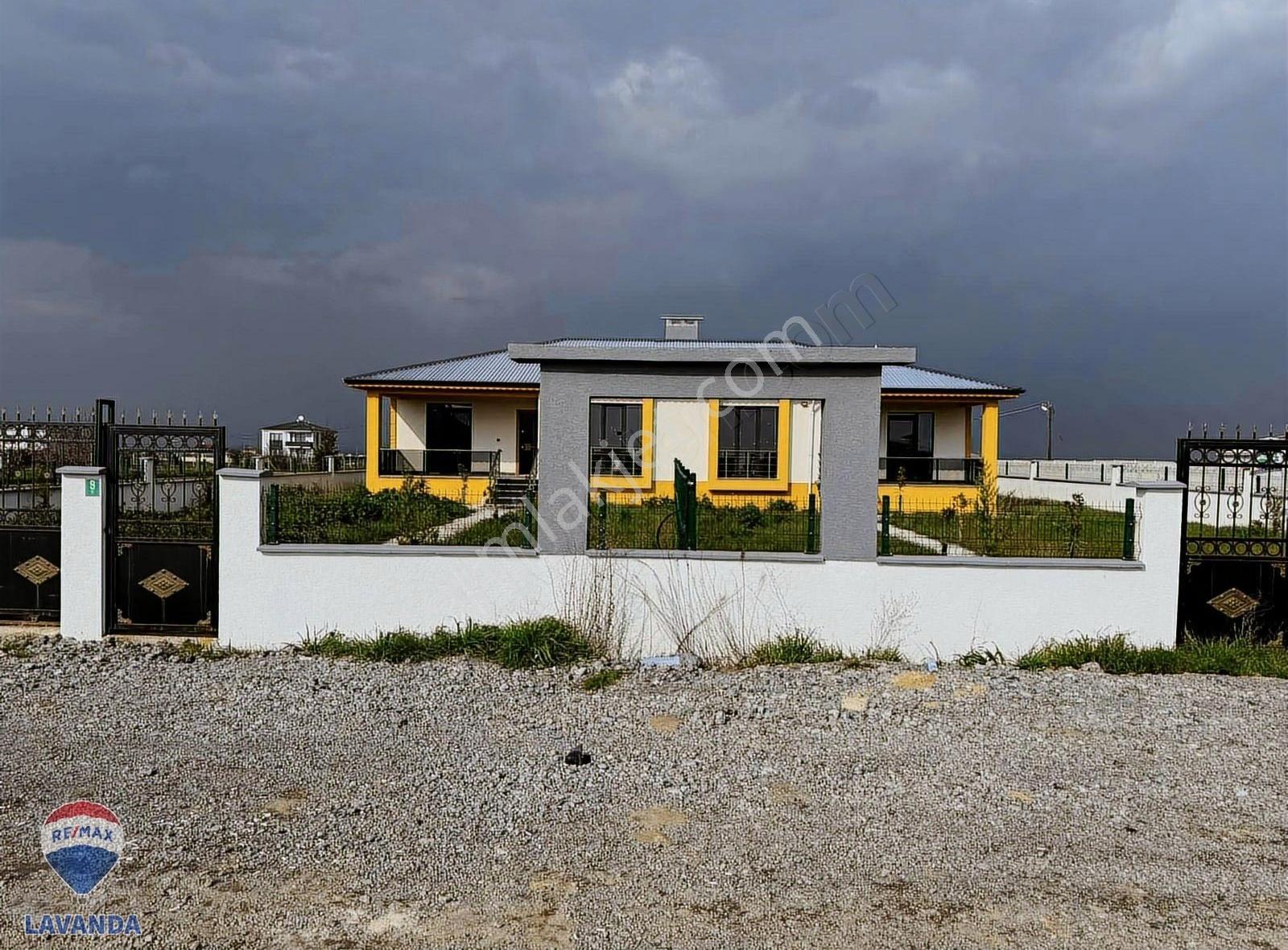 Remax Lavanda'dan Ahımehmette Satılık İkiz Ayrı Tapu Müstakil Ev - Görsel 15