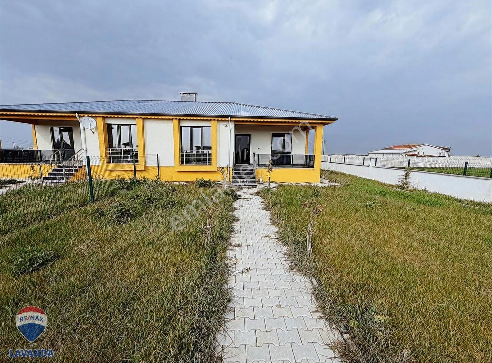 Remax Lavanda'dan Ahımehmette Satılık İkiz Ayrı Tapu Müstakil Ev - Görsel 4
