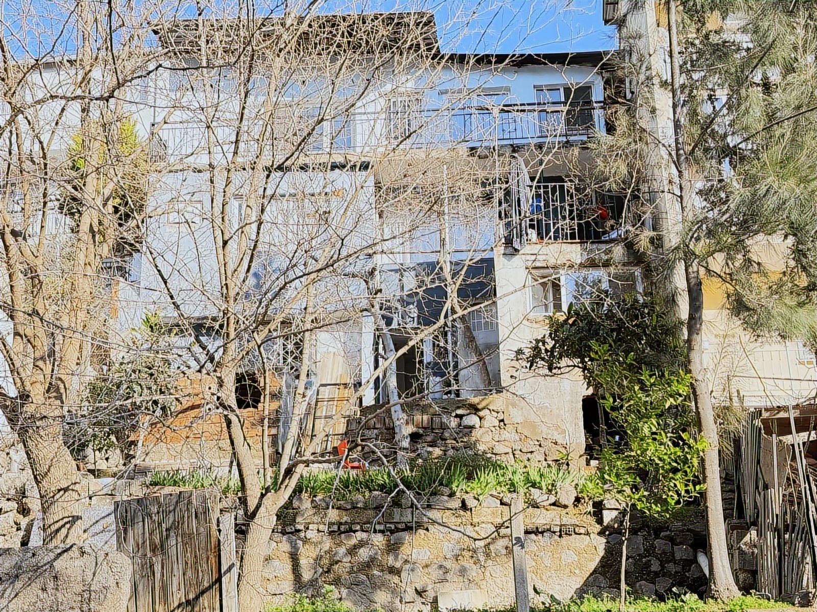 Şehitler Mah.172m² Arsa Payına Sahip 3 Katlı Satılık Bina - Görsel 2