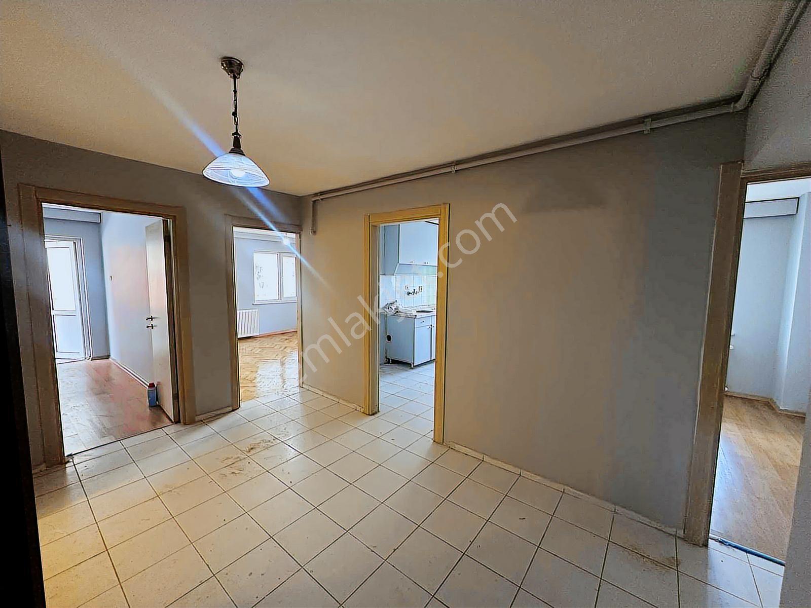 Dikkaldırım Mahallesi Kiralık 3+1 Daire - Görsel 14