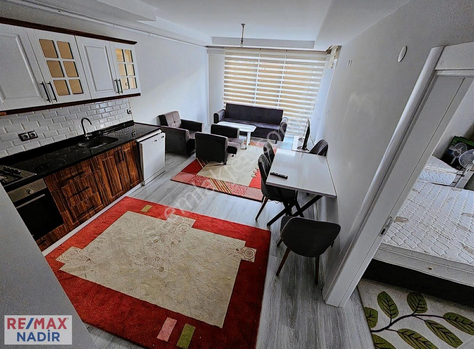 Remax Nadir'den Gaziler Mah.1+1 Eşyalı Kiralık Daire...! - Görsel 3