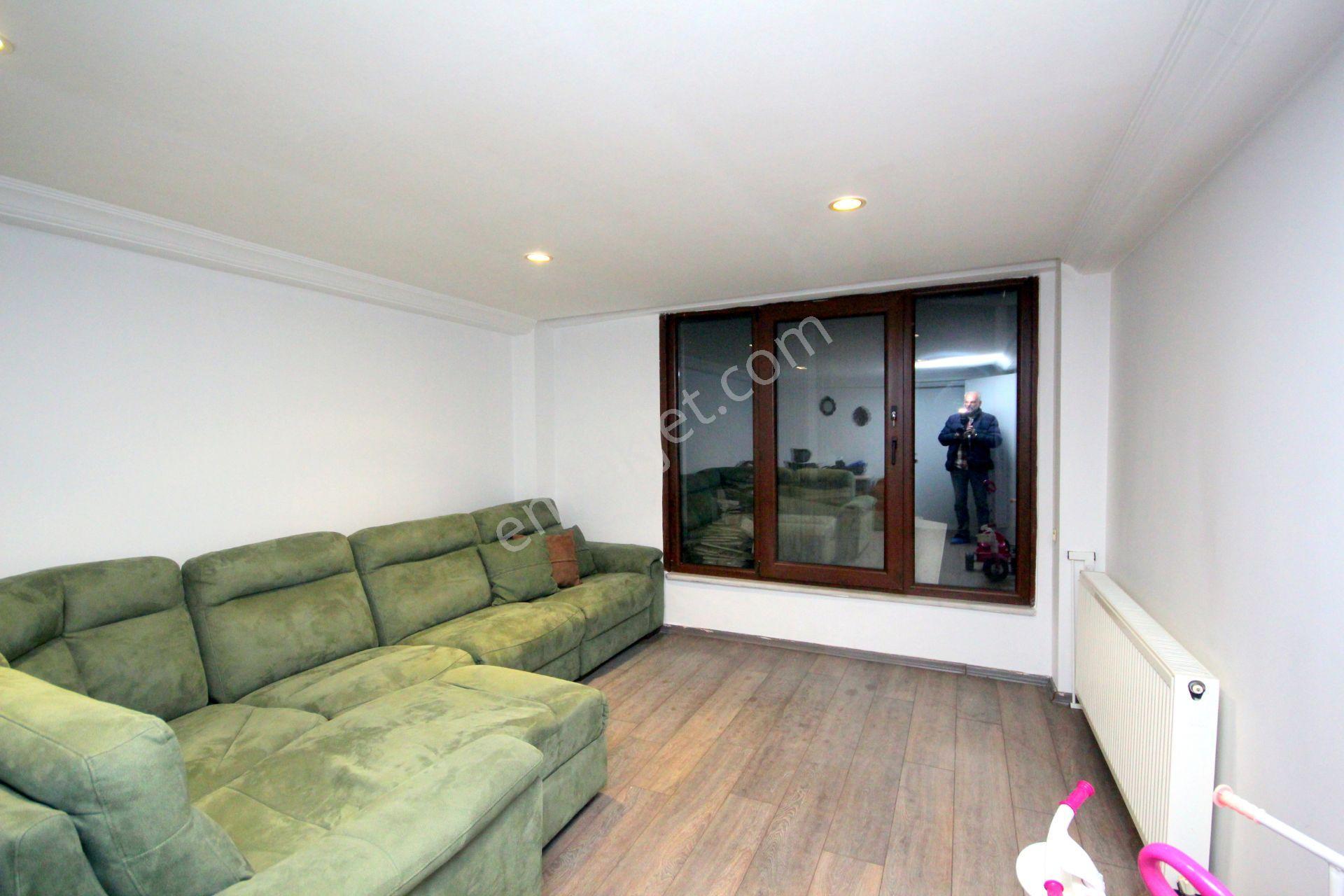 Kiralık 6+1 Tarabya Metroya Yakın Teras Bahçe Şık Klas Müstakil - Görsel 25