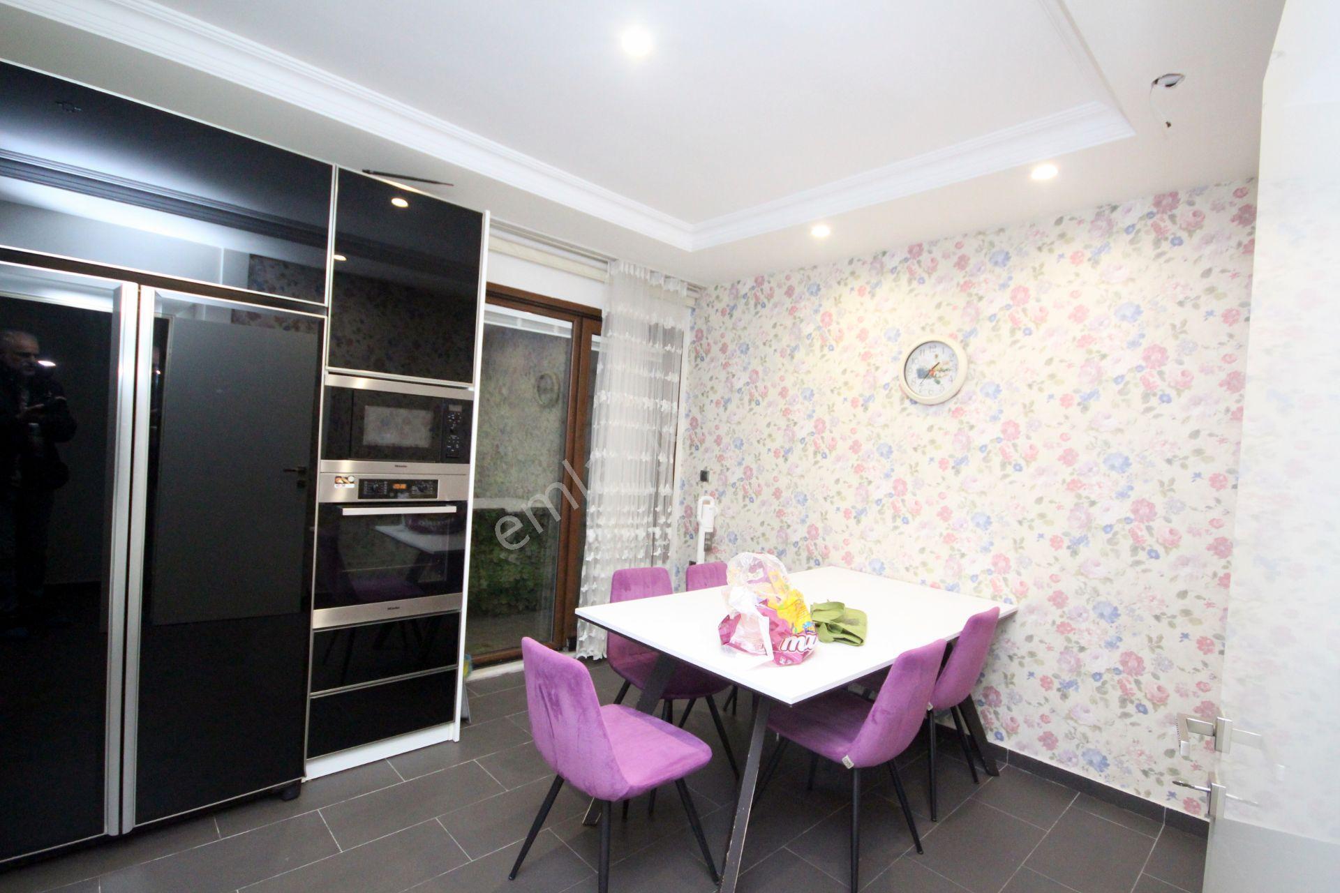 Kiralık 6+1 Tarabya Metroya Yakın Teras Bahçe Şık Klas Müstakil - Görsel 14