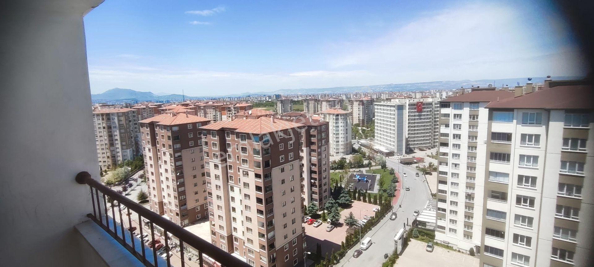Cadde Üstü Manzaralı 4+1 Park, Basket Sahası Olan Teraslı Dubleks - Görsel 4
