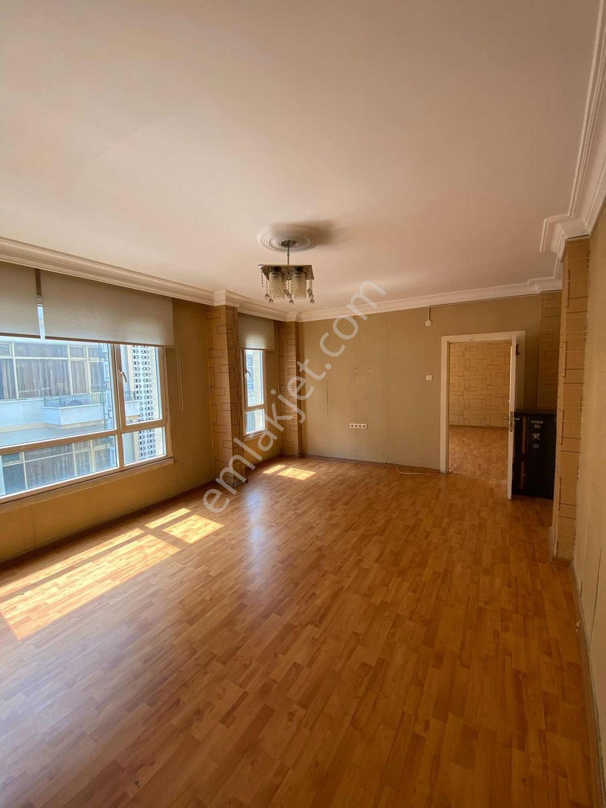 Yonca'dan Mesudiye'de Kiralık 2+1 Ofis - Görsel 9