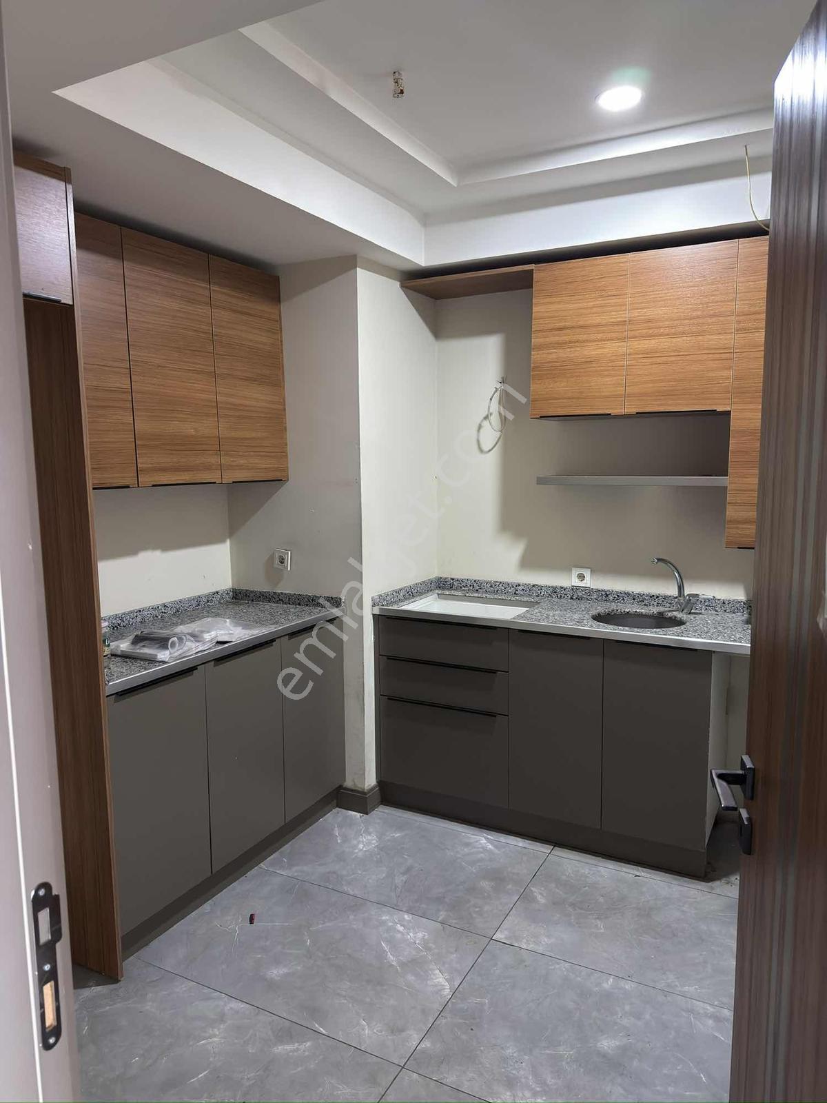 Çeysa Twin Towers Kiralık 2+1 Büro - Görsel 12
