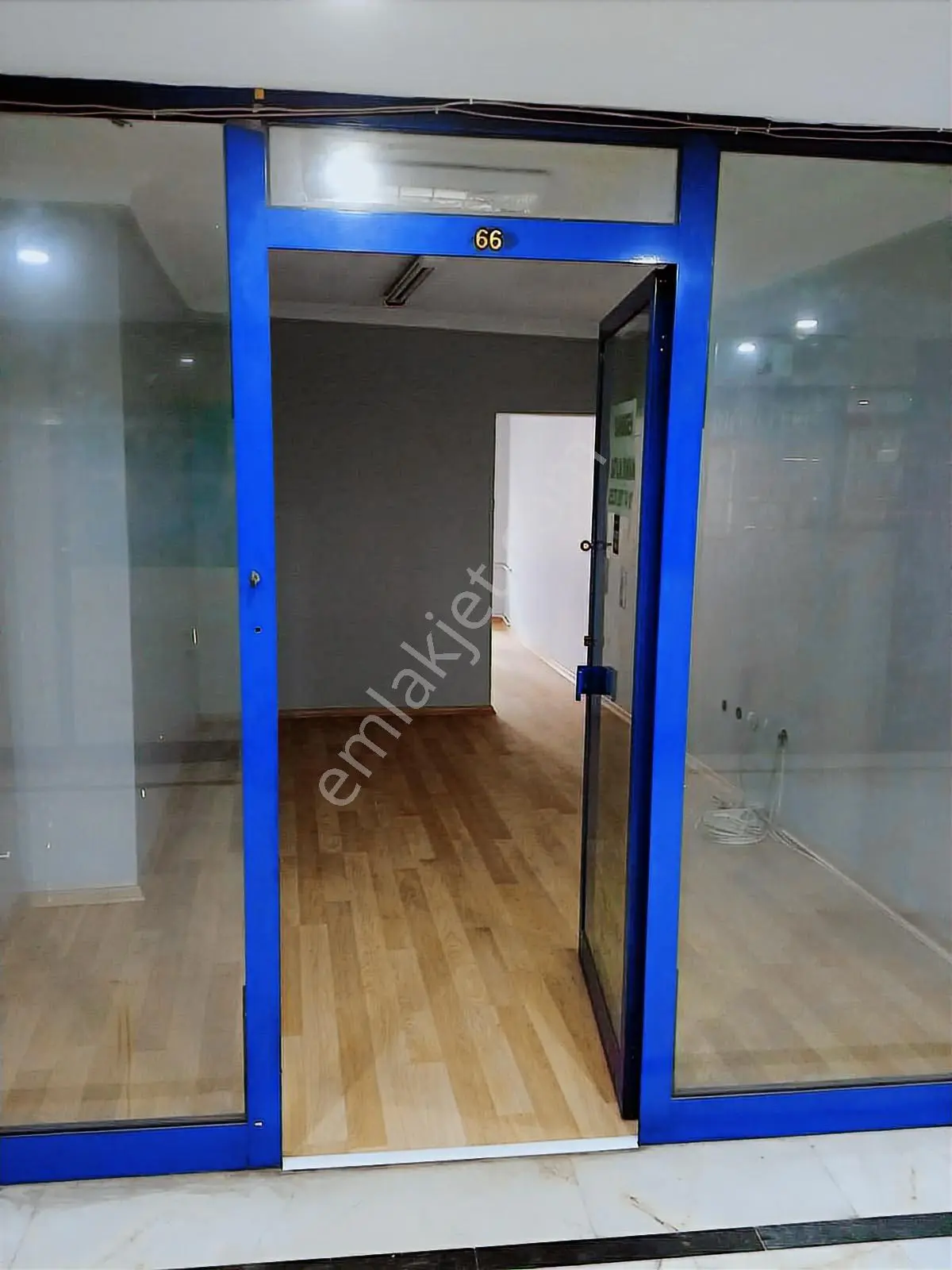 Gop Mrk Mah Gazi Center İş Merkezi Nde Kiralık 1+1 Ofis Büro - Görsel 5