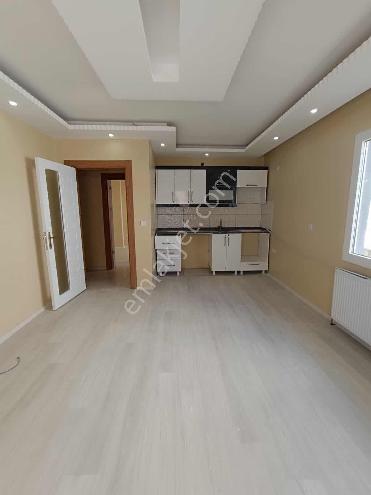 Merkezde Geniş Ferah İskanlı Kaliteli Tertemiz Satılık Daire - Görsel 2