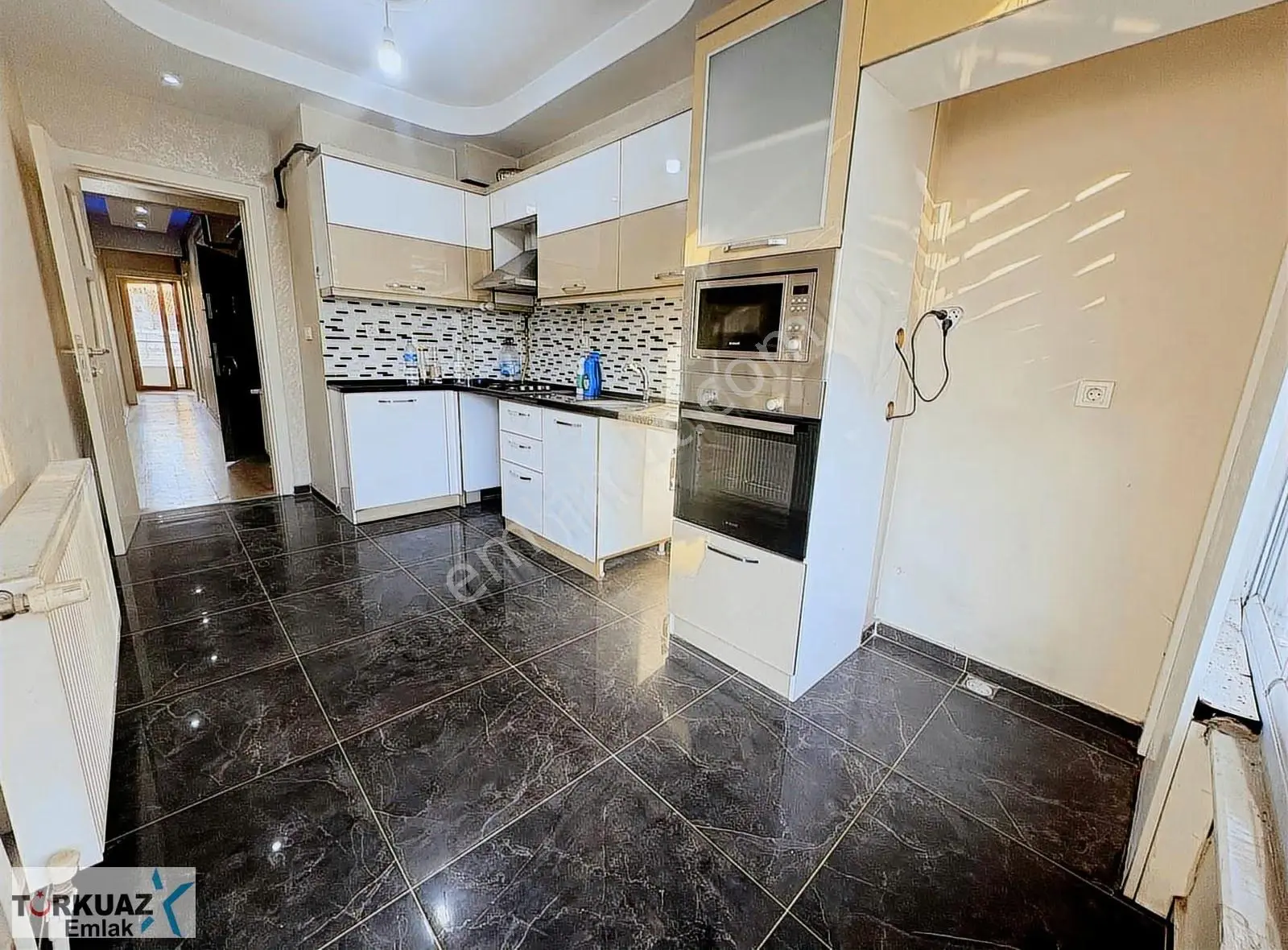 Ertuğrul Merkezde İçi Full Tadilatlı Ara Kat 3+1 Daire