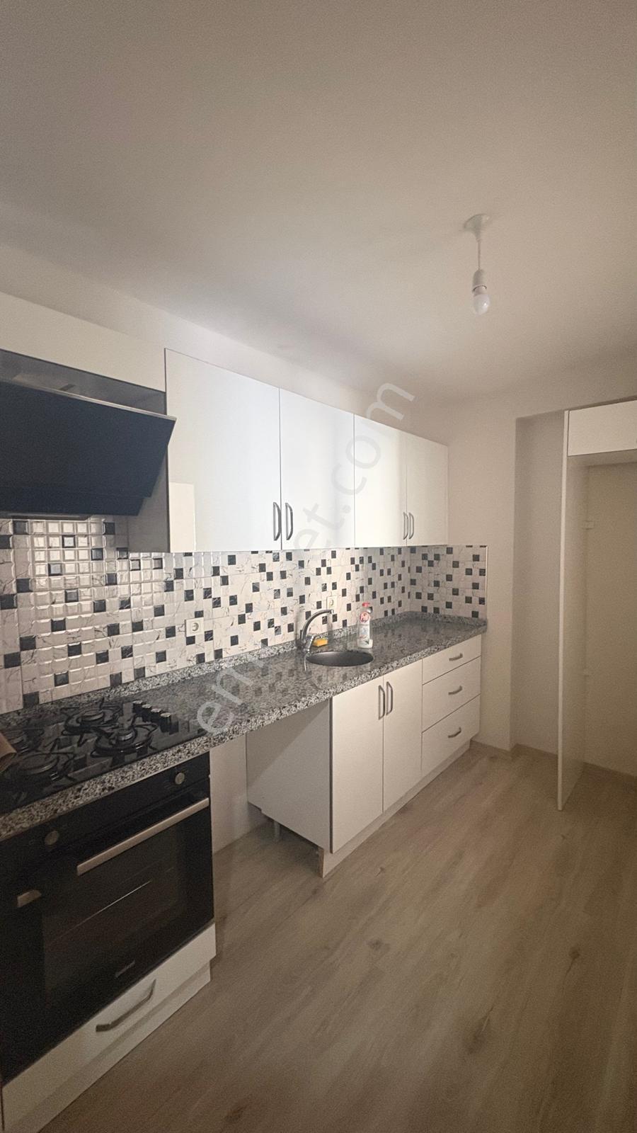 Marmara Üni.yakını,site İçi, Ön Cephe Ayrı Mutfaklı 2+1 Balkonlu - Görsel 8