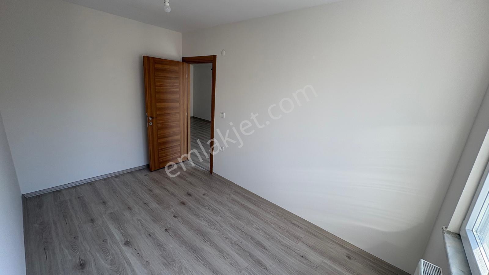 Marmara Üni.yakını,site İçi, Ön Cephe Ayrı Mutfaklı 2+1 Balkonlu - Görsel 20