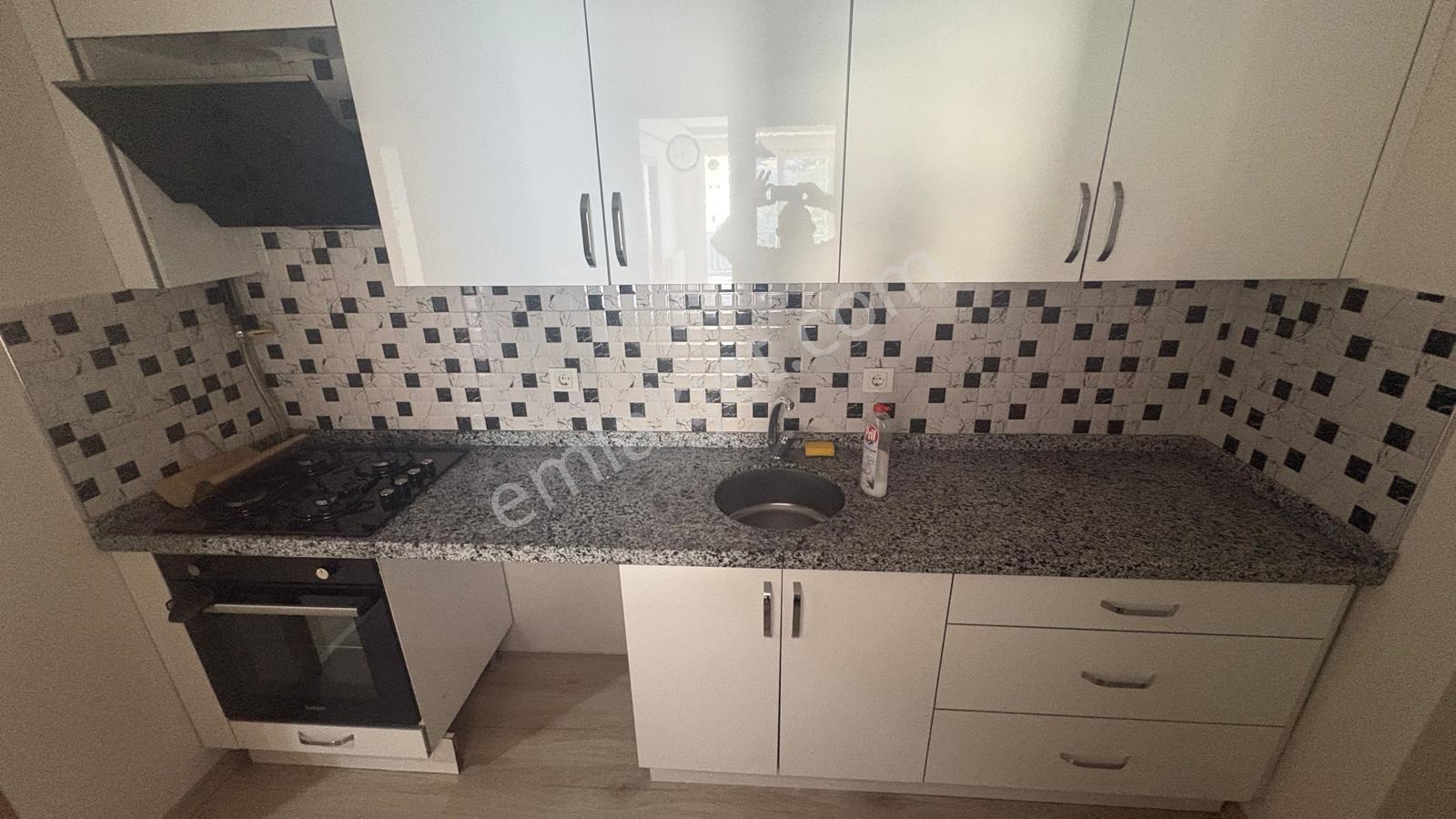 Marmara Üni.yakını,site İçi, Ön Cephe Ayrı Mutfaklı 2+1 Balkonlu - Görsel 9