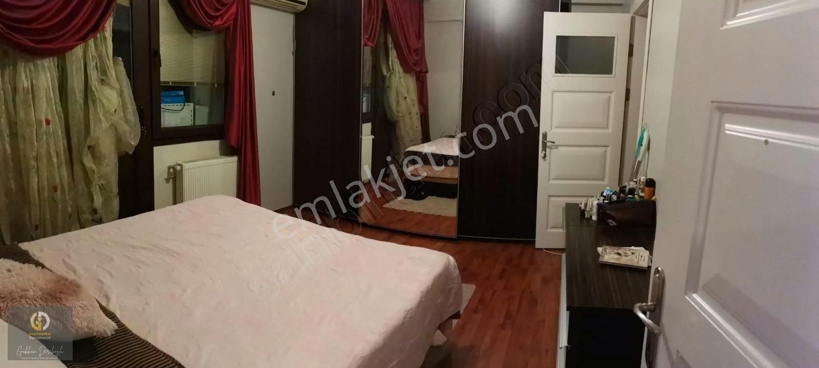Karşıyaka Yalı'da Satılık 3+1 Daire, 120m², Merkezi Konum - Görsel 8
