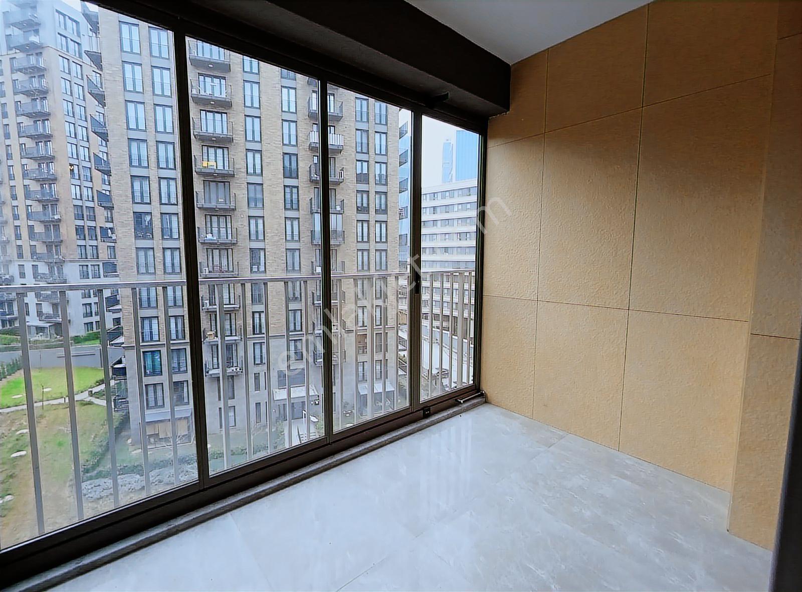Sinpaş Koru Aura'da Kapalı Balkonlu Peyzaj Manzaralı Kiralık 2+1 - Görsel 3