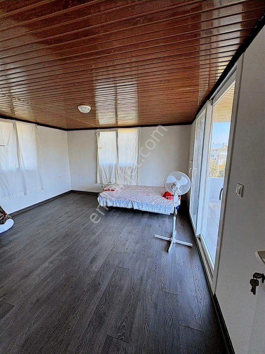 Eşyalı_eşyasız Denize 300 Mt Müstakil Bahçeli Tripleks Villa - Görsel 9