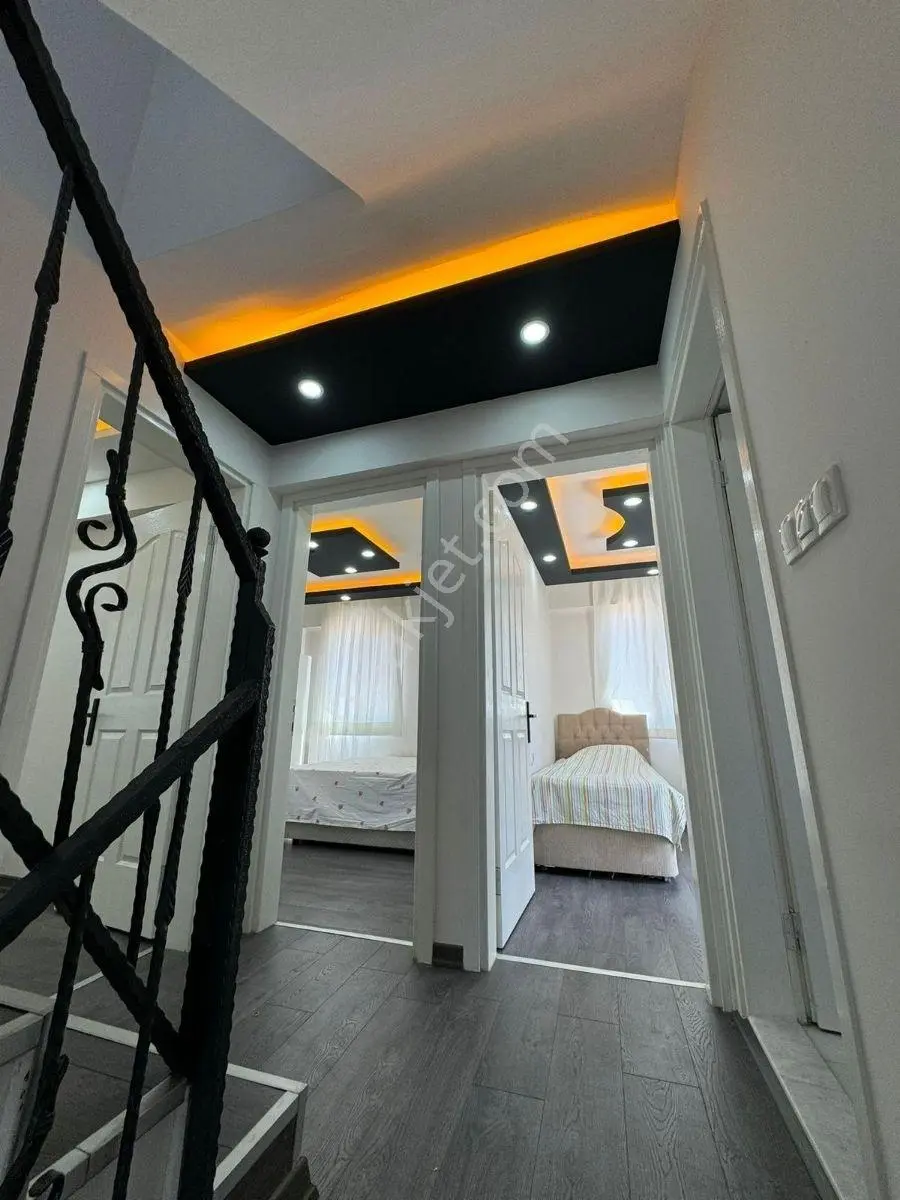 Eşyalı_eşyasız Denize 300 Mt Müstakil Bahçeli Tripleks Villa - Görsel 5