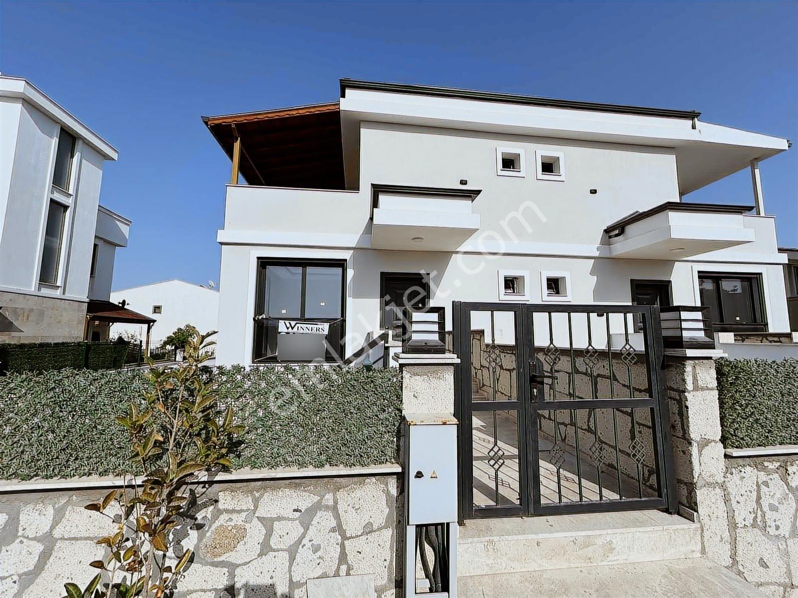 Akarca'da Müstakil Havuzlu Satılık Tripleks Villa - Görsel 6