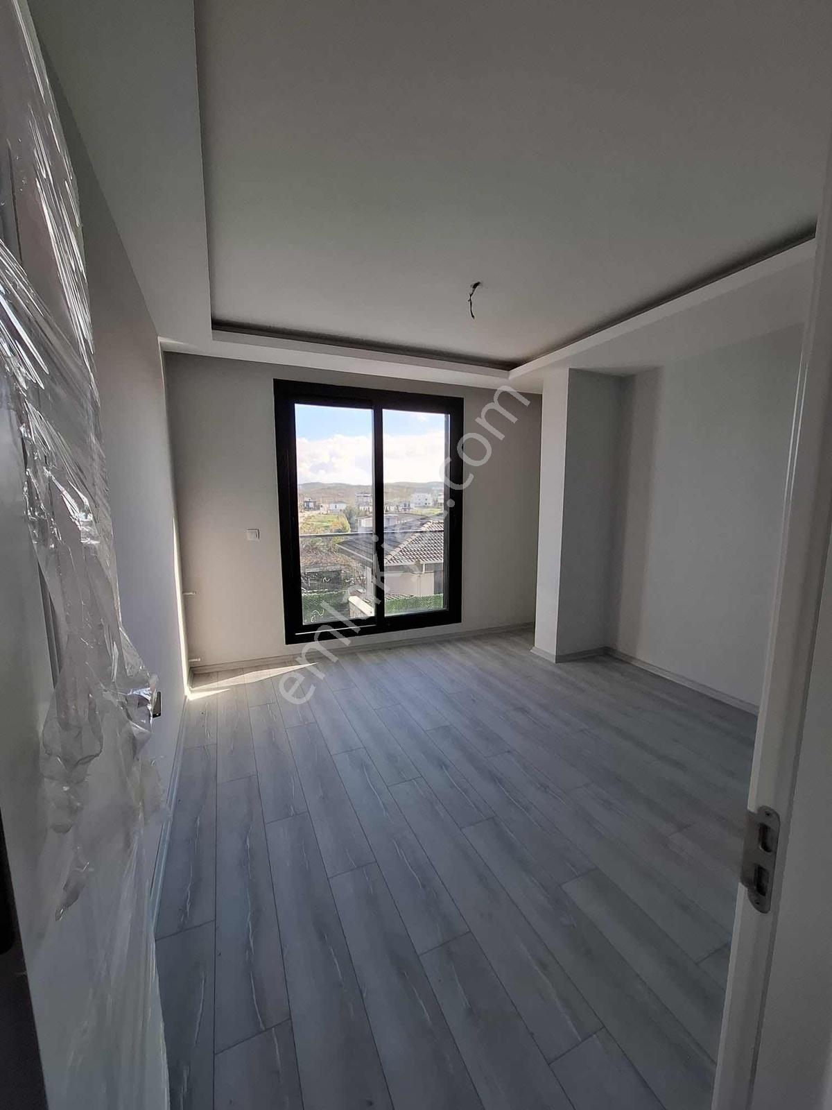 Akarca'da Müstakil Havuzlu Satılık Tripleks Villa - Görsel 24
