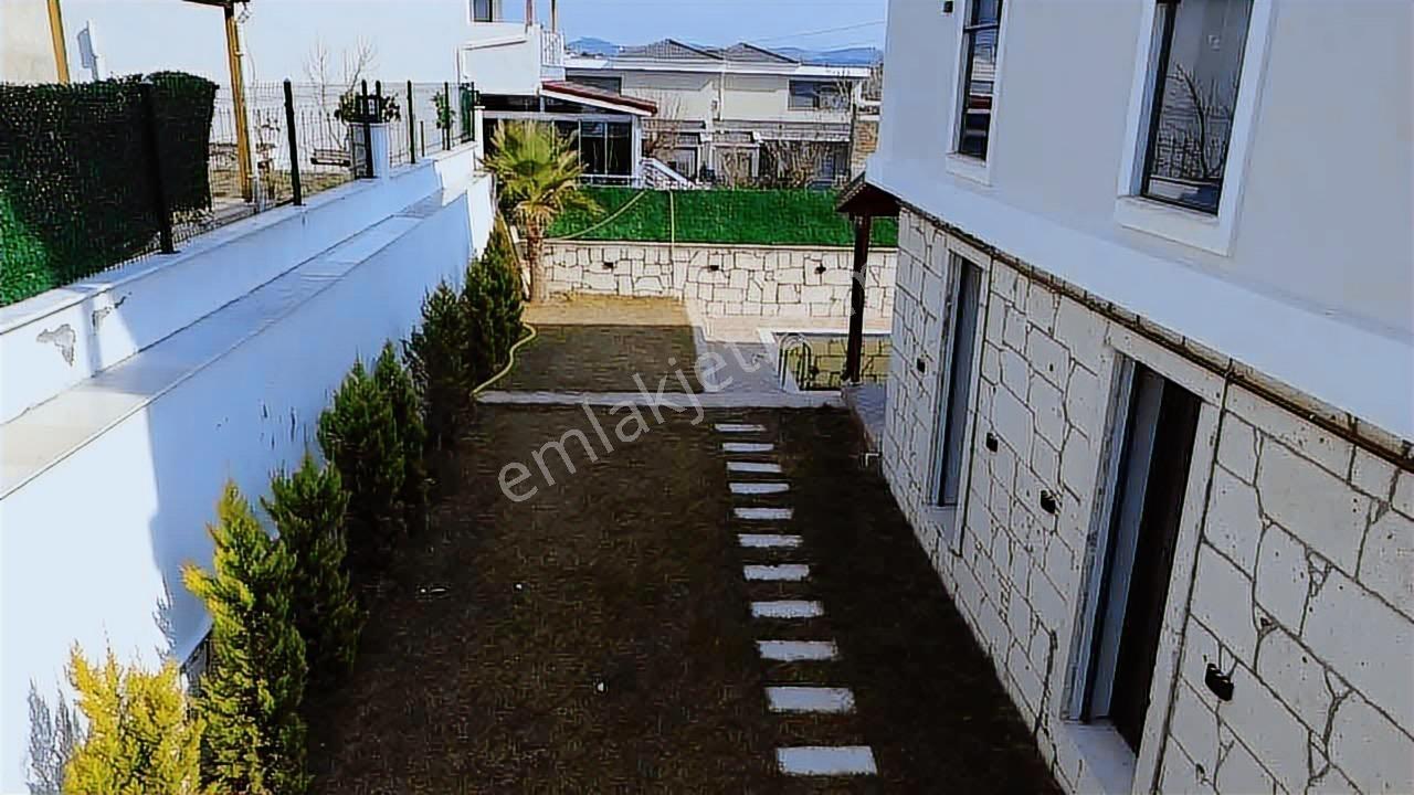 Akarca'da Müstakil Havuzlu Satılık Tripleks Villa - Görsel 27