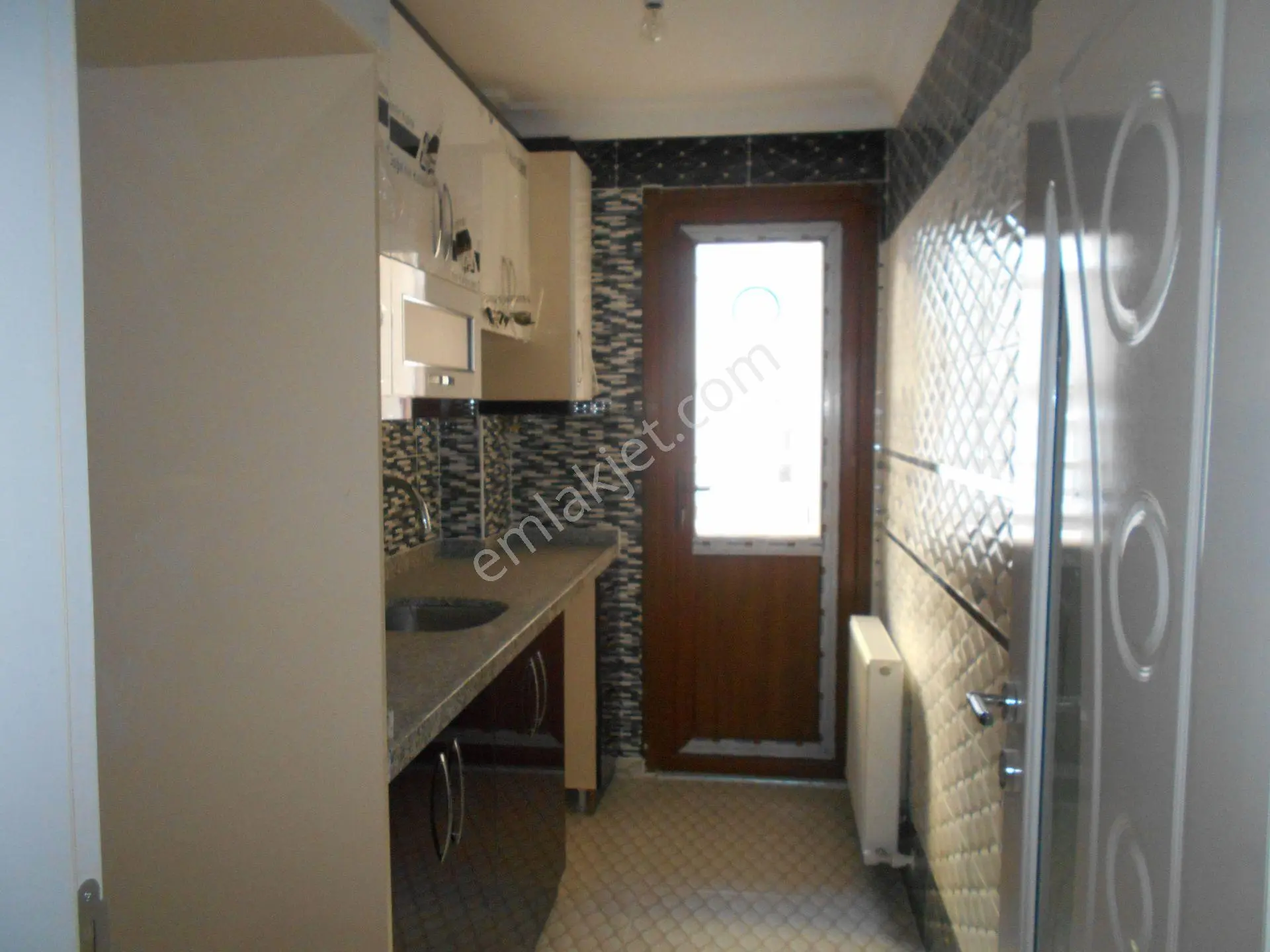 Avrupa Emlak Tan (kiracılı) Fatih Mah 75m² 2+1 3.kat,9 Yaş,iskanlı-krediye Uygun,satılık Daire - Görsel 3