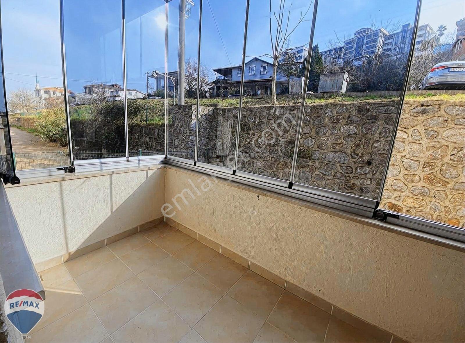 Remax Maviden Kemalpaşa'da Geniş Ve Ferah Aileye Uygun 2+1 - Görsel 12