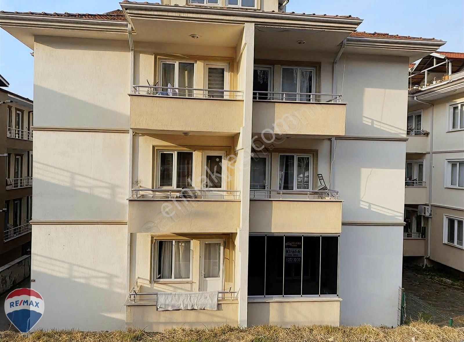 Remax Maviden Kemalpaşa'da Geniş Ve Ferah Aileye Uygun 2+1 - Görsel 8