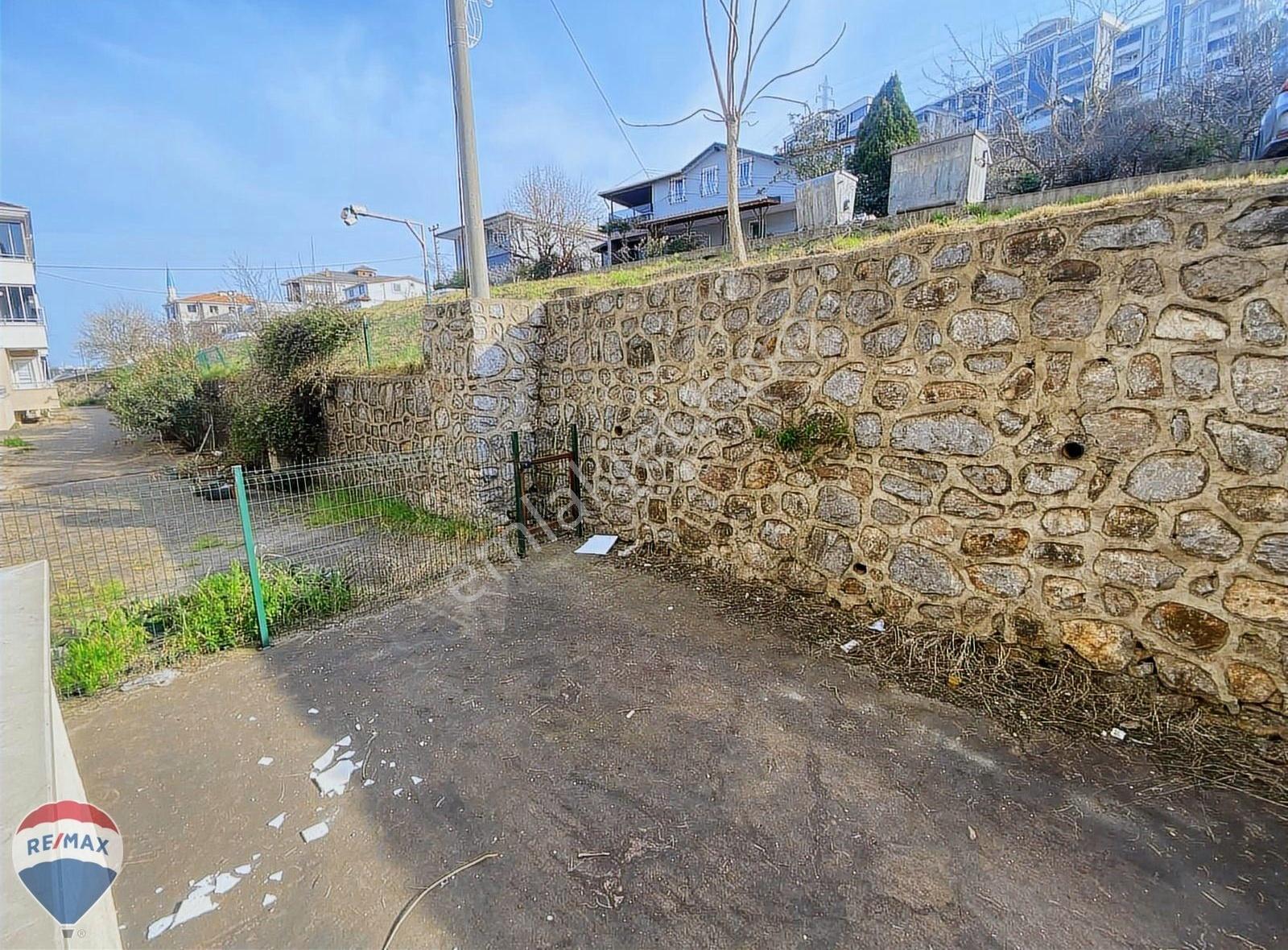 Remax Maviden Kemalpaşa'da Geniş Ve Ferah Aileye Uygun 2+1 - Görsel 25