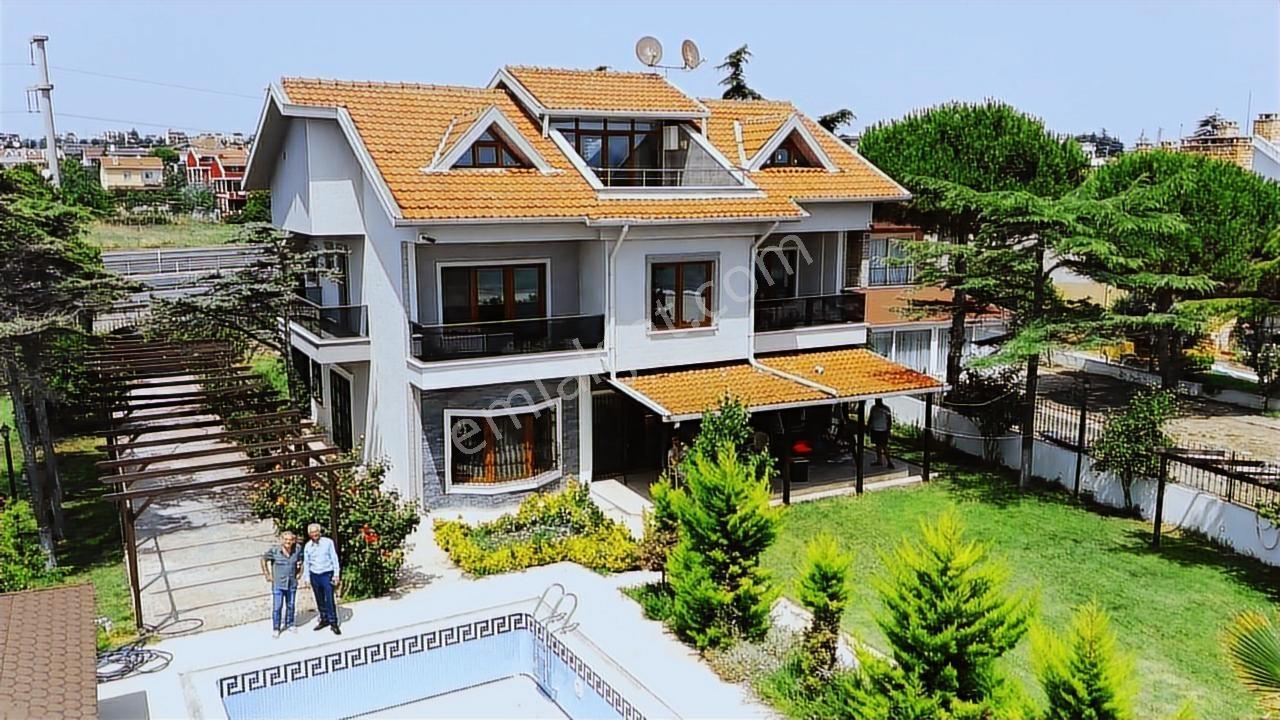 Silivri Gümüşyaka Da 5+1 Satılık Villa / Yalı Denize Sıfır Eşsiz - Görsel 4
