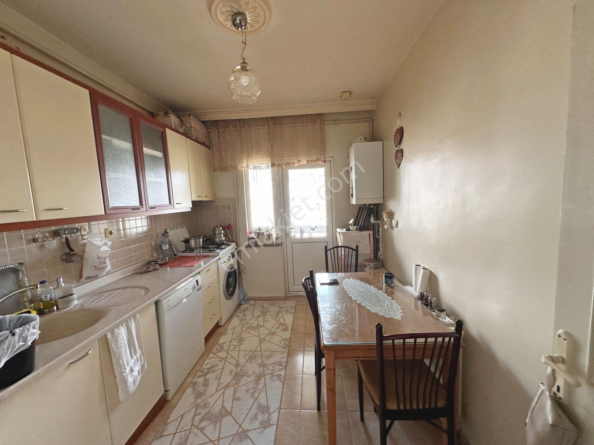 Mevlana Sitesinde Önü Açık Manzaralı 3+1 Satılık Daire - Görsel 6
