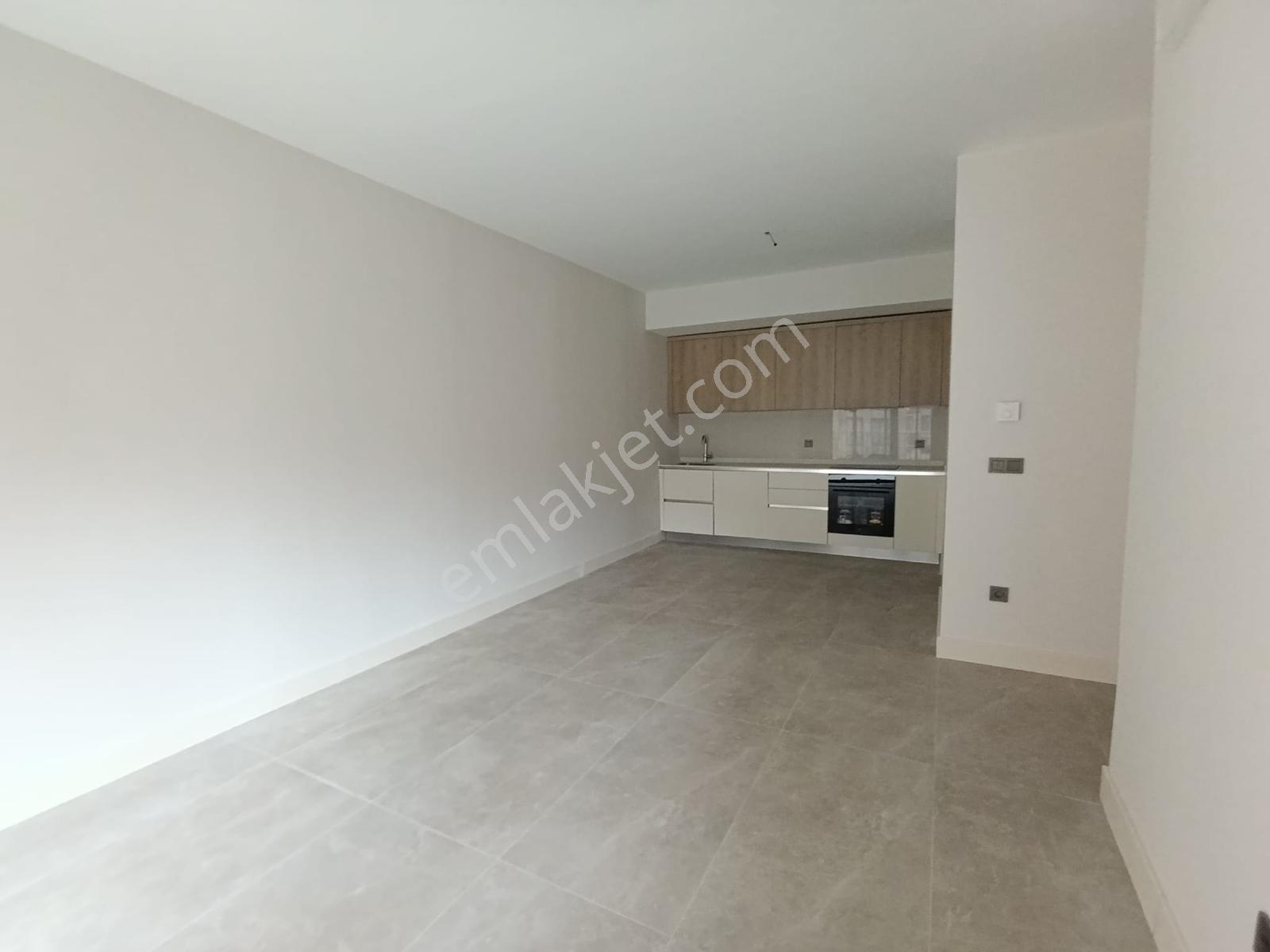 Sinpaş Koru Aura' Da Kapalı Balkonlu Site İçi Manzaralı 2+1 - Görsel 4