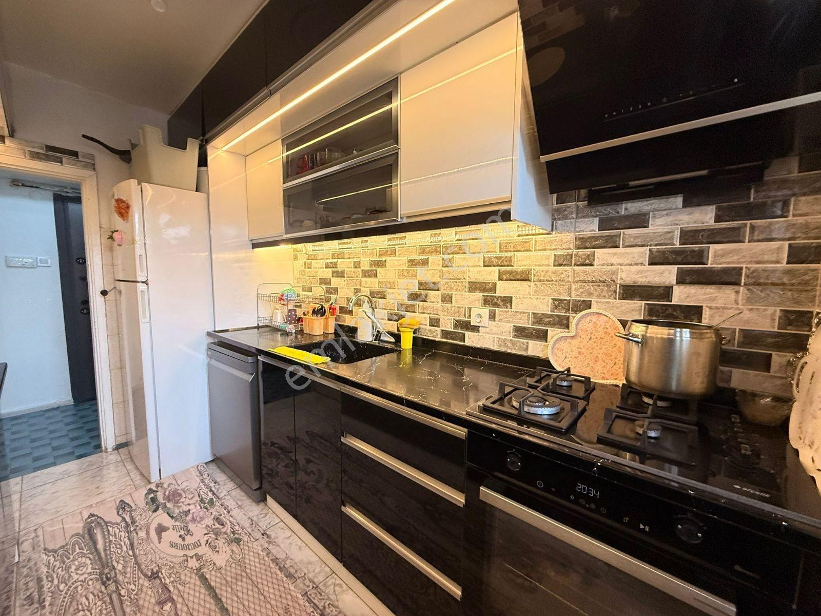 B.m Real Estate Satılık 3+1 Daıre - Görsel 15