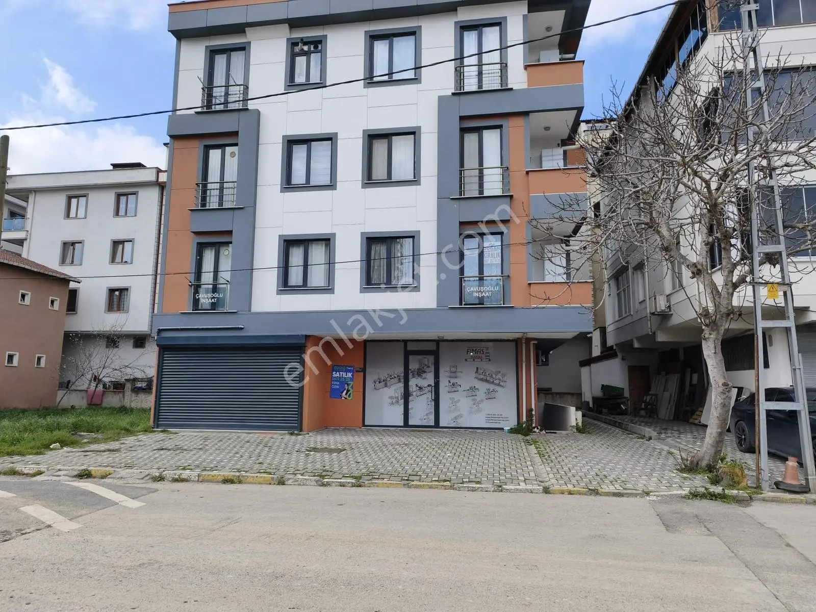 Sancaktepe Samandırada Kurumsal Kiracılı Satılık Dükkan