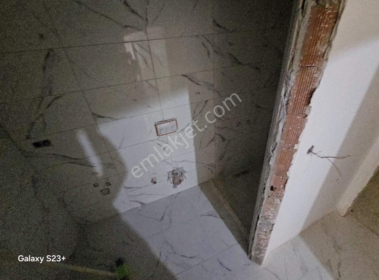 Üsküdar Merkez Ahmediye 1+1 Sıfır Daire Belediye Cuma Pazarı İçi