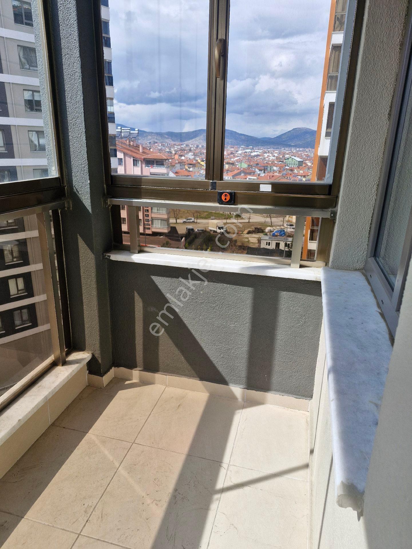Gülistan Mah. Site İçerisinde Ara Kat Kombili 2+1 Lüks Daire - Görsel 29