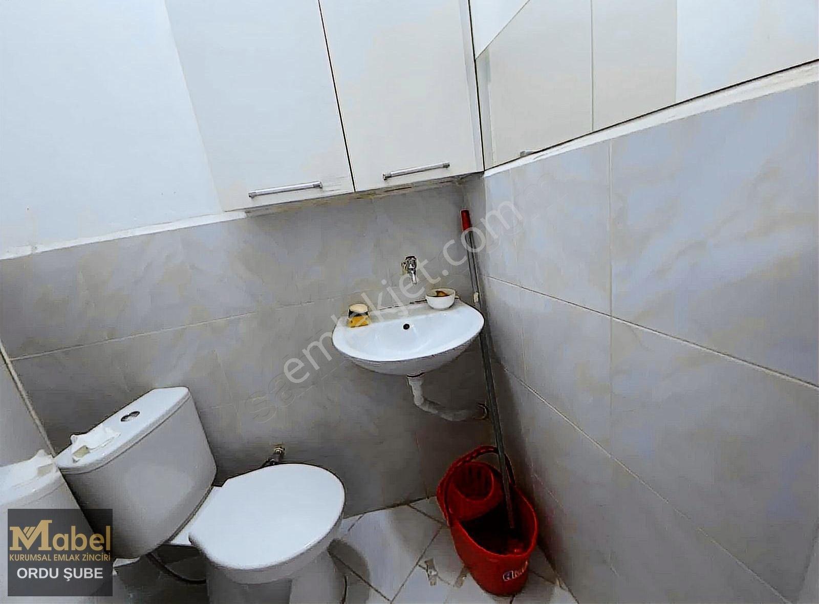 Mabel'den Şarkiye Mh. Novada Avm Yakını Devren Kiralık Bijuteri