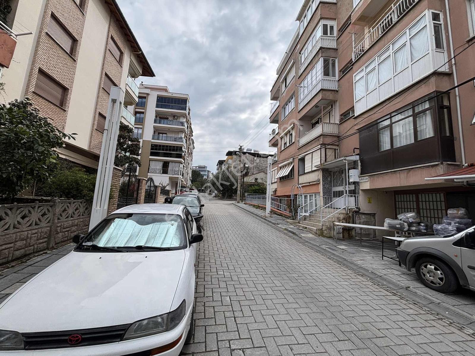 Salihli Kiralık 3+1 Daire Sağlık Mahallesi Işık Market Civarı - Görsel 29
