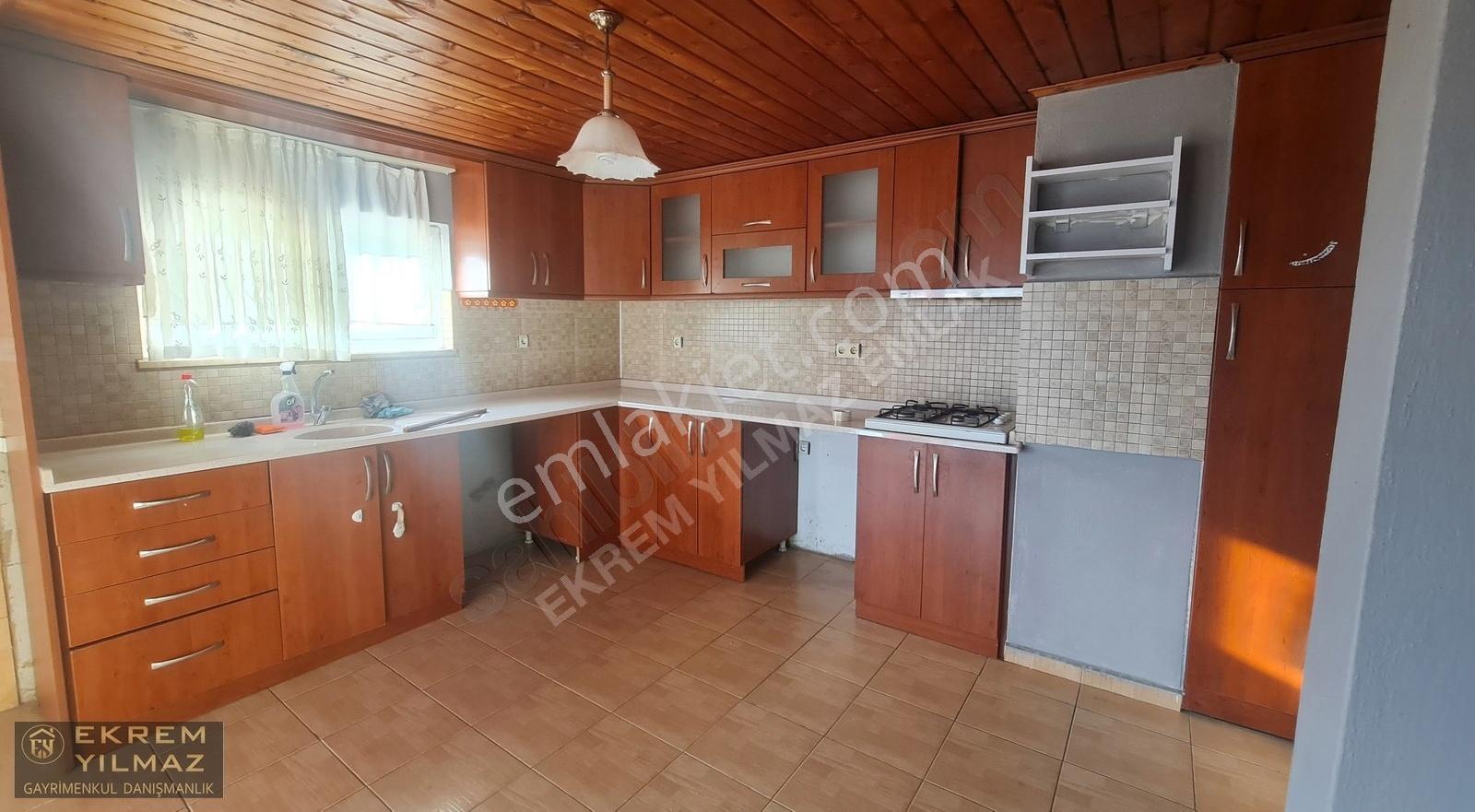 Gelişim Mahallesi'nde Kiralık 3+1 Kapalı Mutfaklı Daire - Görsel 14
