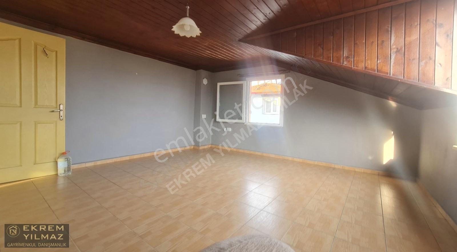 Gelişim Mahallesi'nde Kiralık 3+1 Kapalı Mutfaklı Daire - Görsel 21