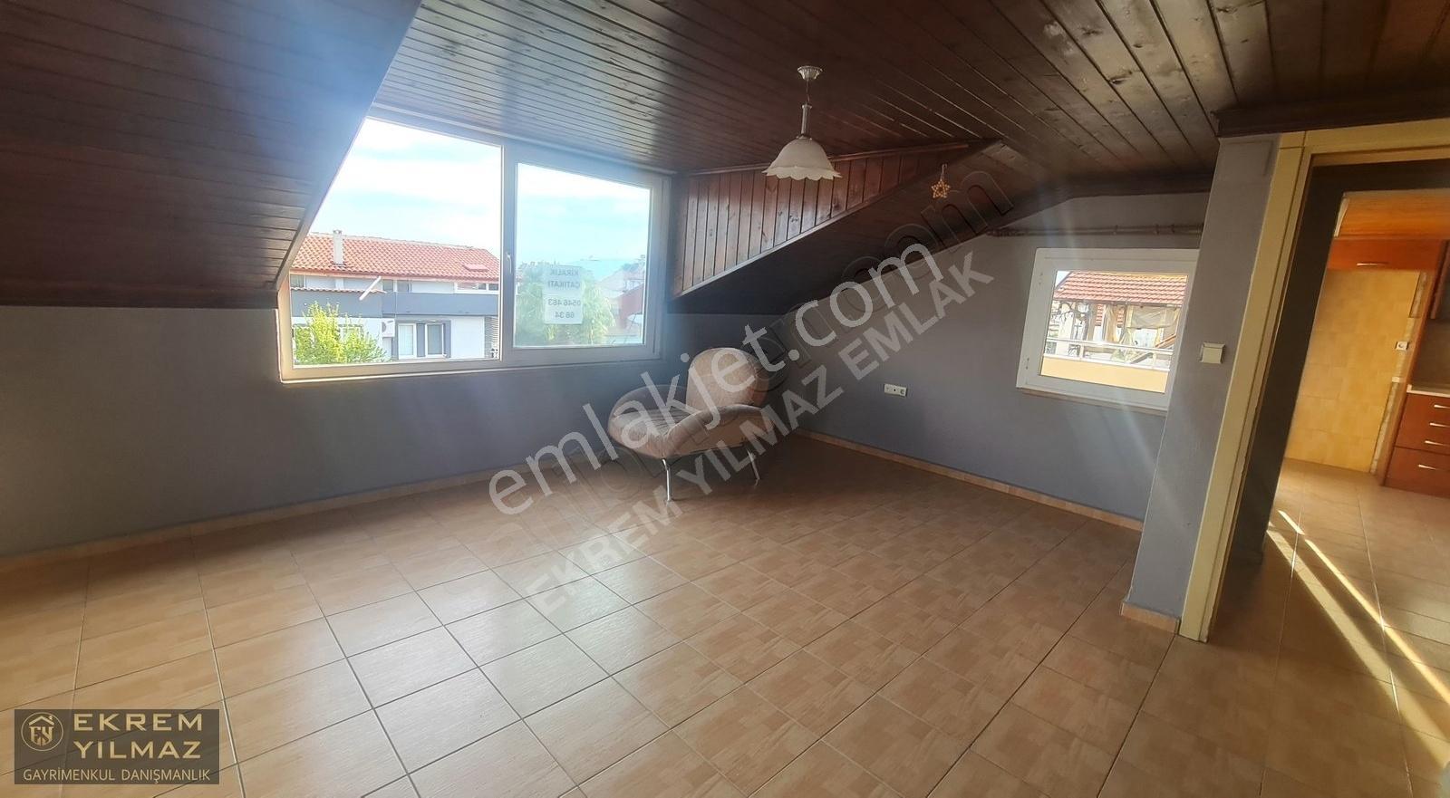 Gelişim Mahallesi'nde Kiralık 3+1 Kapalı Mutfaklı Daire - Görsel 11