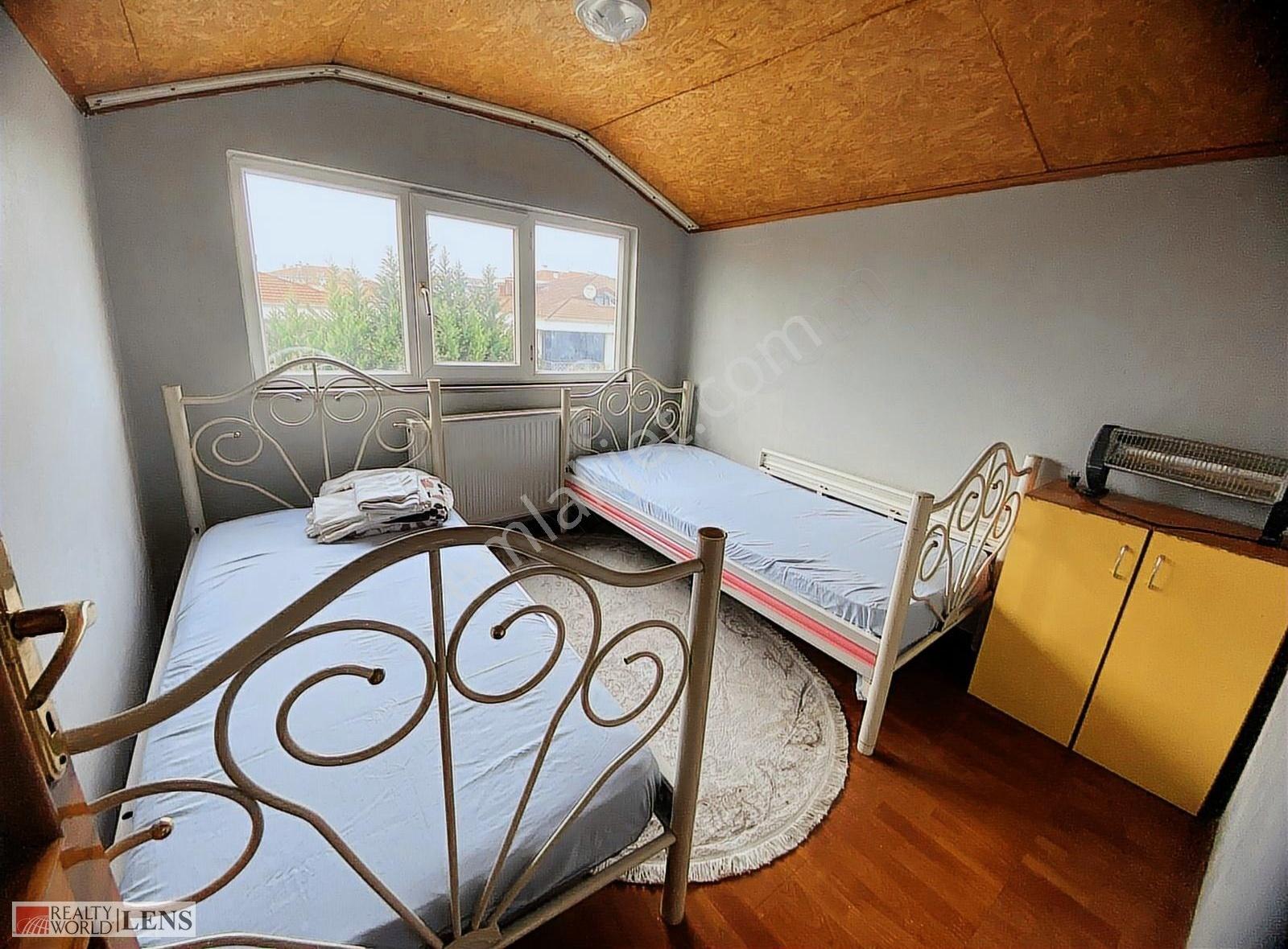 Serdivan Merkez'de 1+1 Eşyalı Ayrı Mutfak Kiralık Daire - Görsel 3