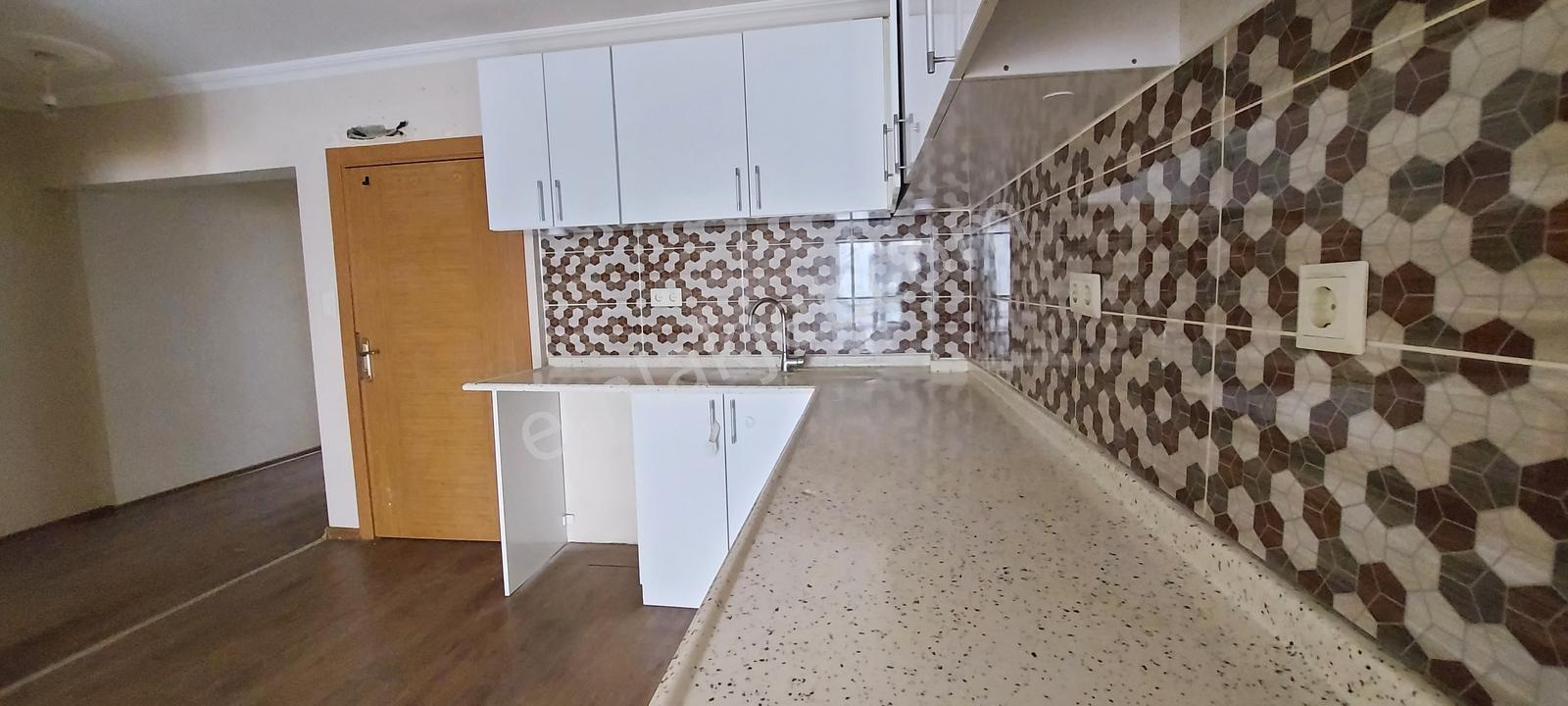 Sahile Çarşıya Tüm İhtiyaç Noktalarına Yakın 1+1 Daire - Görsel 10