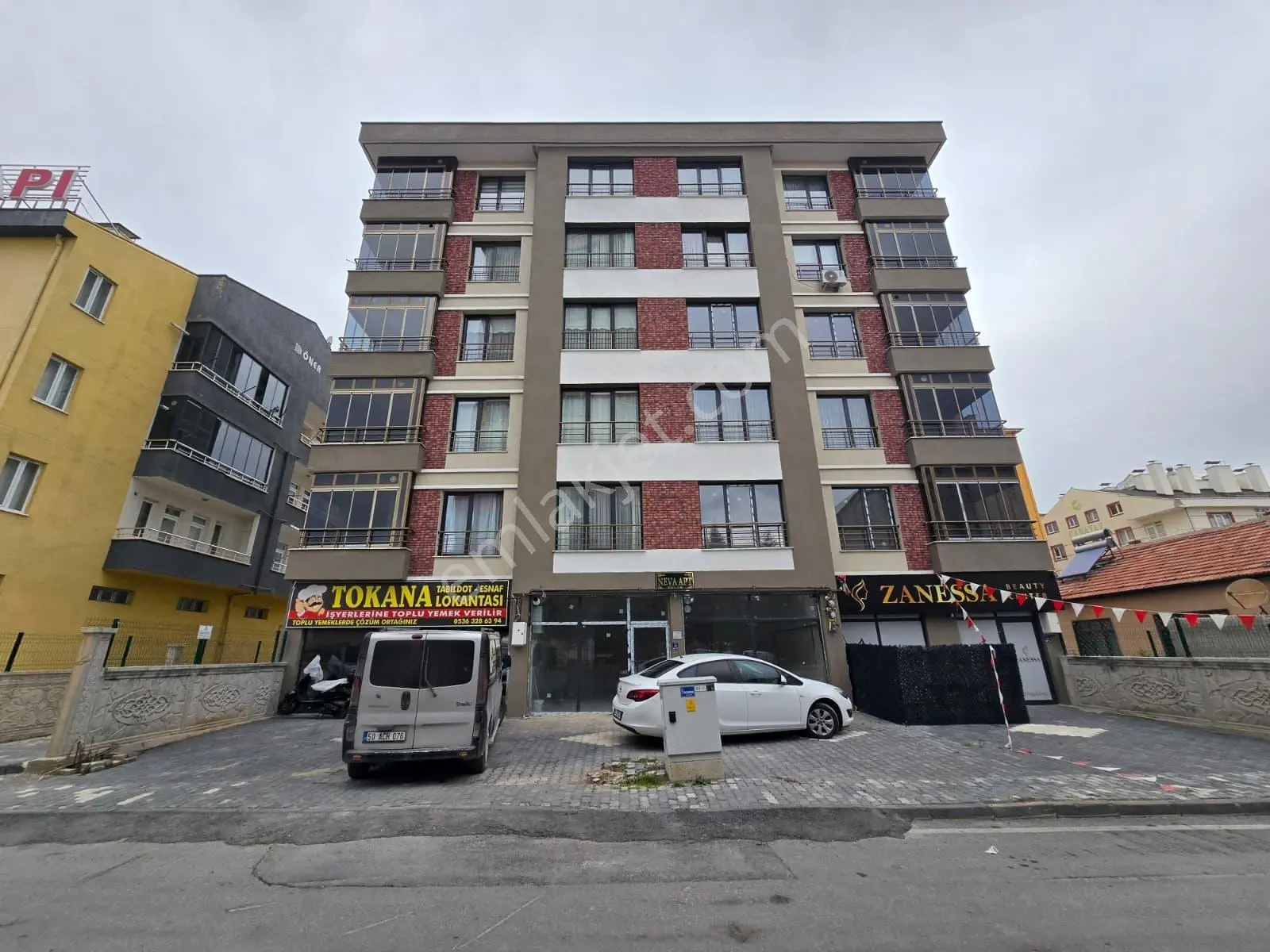 Keykubat'da Satılık 90m2 Dükkan - Görsel 3