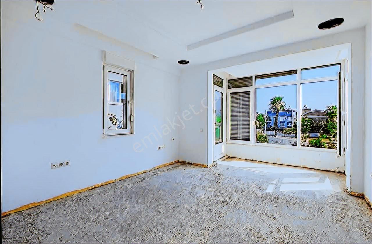 Eski Lara'da Komple Kiralık Ofis - Görsel 17