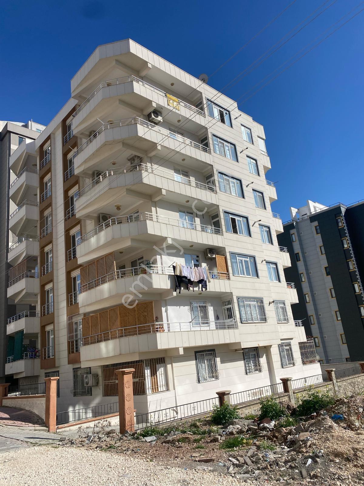 Ovalı Emlaktan Karaköprü Güzelşehirde Satılık 3+