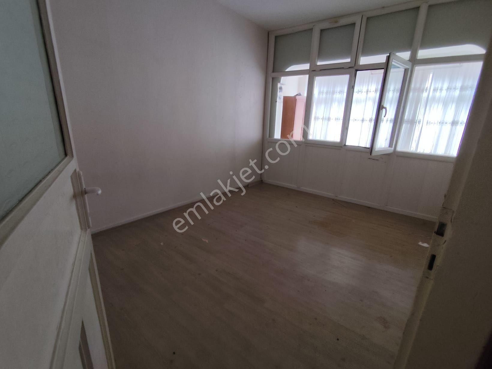 Kocamustafapaşa Cambaziye Sok 3 Katlı Satılık Bına - Görsel 10
