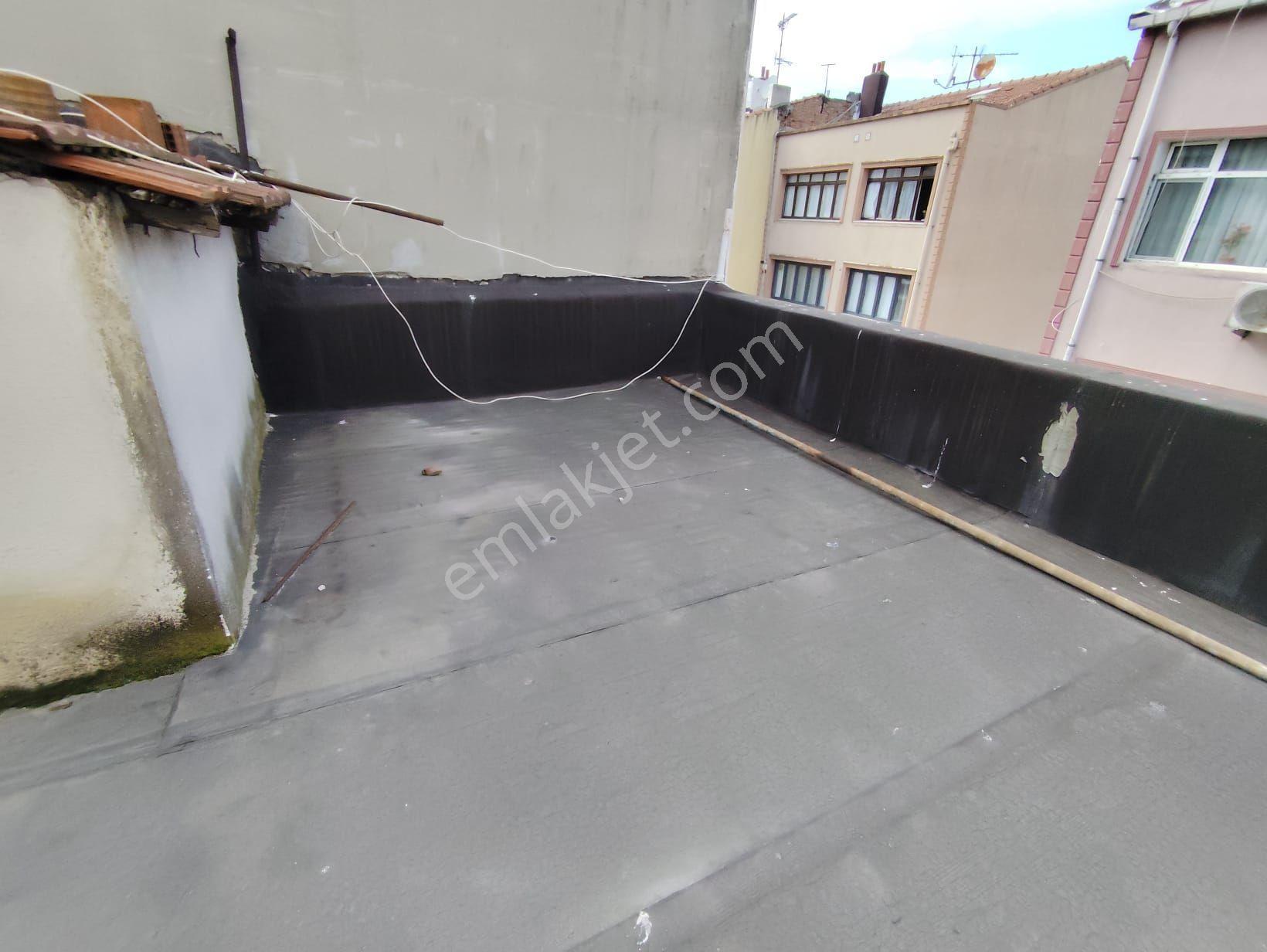 Kocamustafapaşa Cambaziye Sok 3 Katlı Satılık Bına - Görsel 16