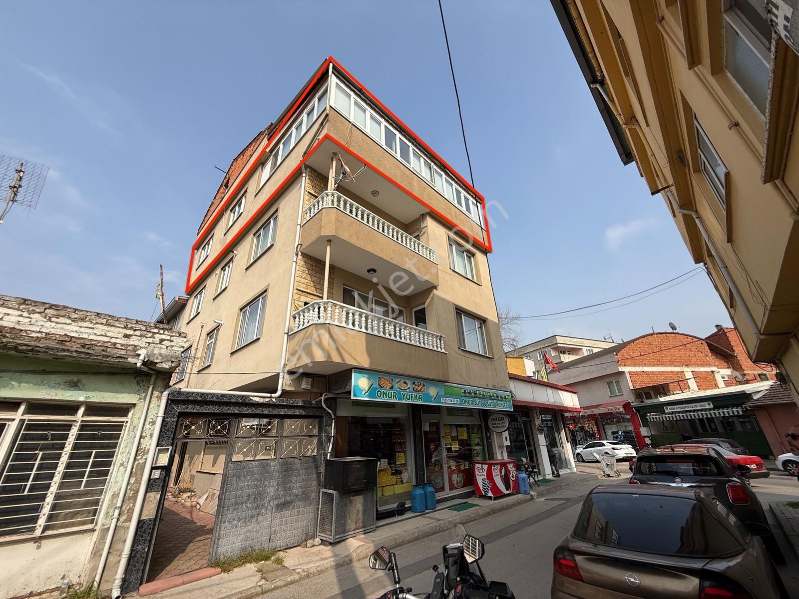 Demak Gayrimenkul'den İstiklal Merkezde Satılık 2+1 Daire