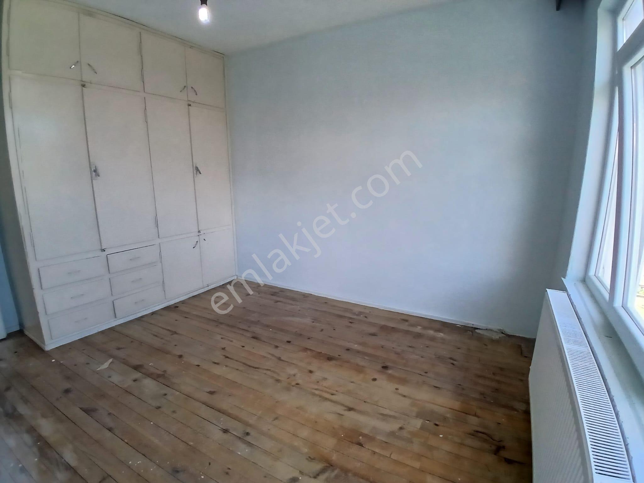 Akçay Emlak'tan Akşehir Gazi Mahallesi Sağlık Yüksekokulu Yanında Doğalgazlı Geniş Kiralık 2+1 Daire - Görsel 14