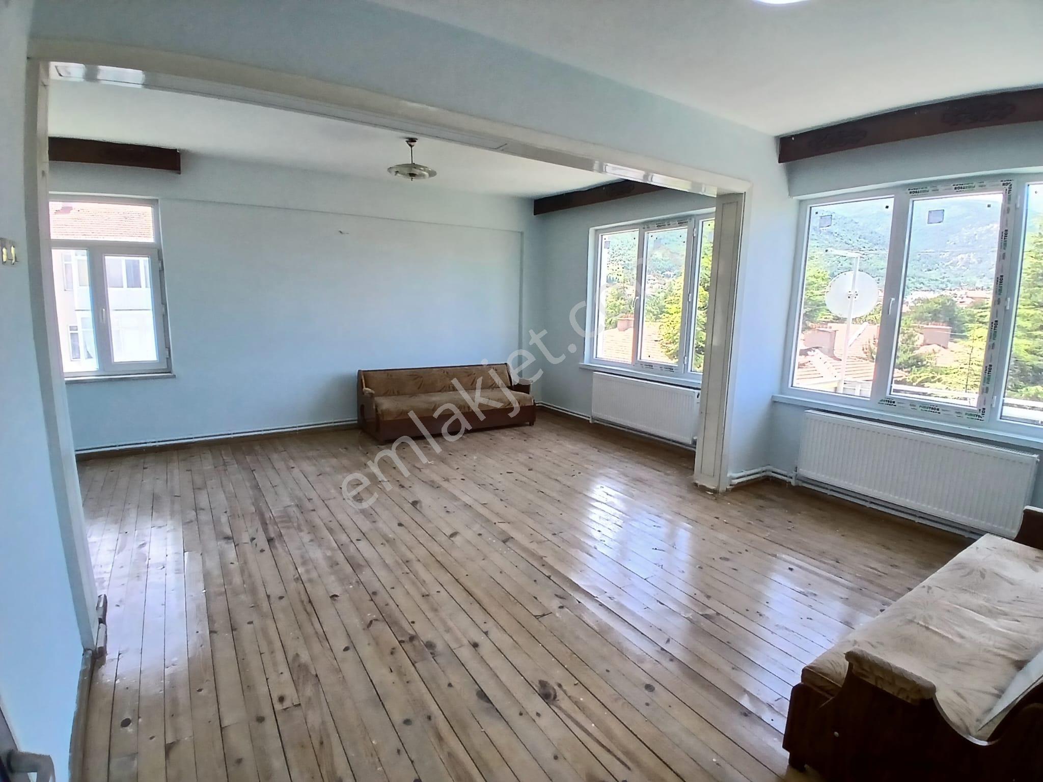 Akçay Emlak'tan Akşehir Gazi Mahallesi Sağlık Yüksekokulu Yanında Doğalgazlı Geniş Kiralık 2+1 Daire - Görsel 8