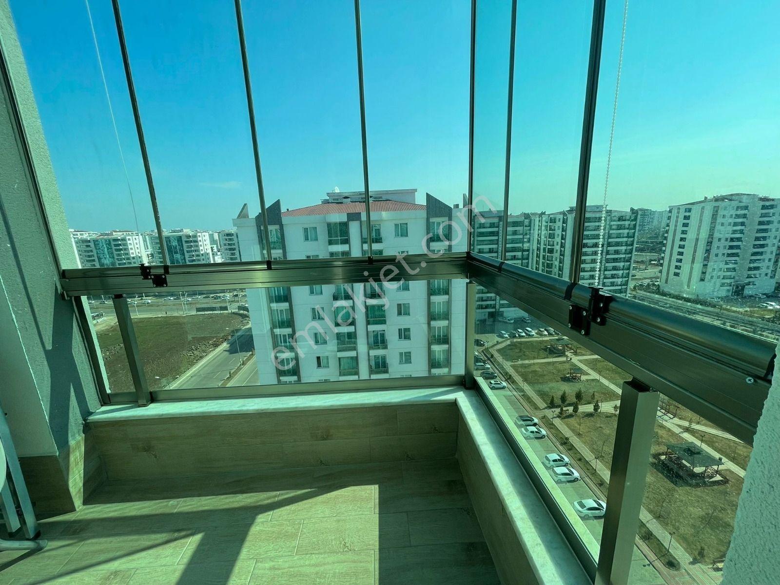 Seeworld Alınak Kutay Paladyum Konutları 3+1 179m2 Özel Dekorlu - Görsel 3